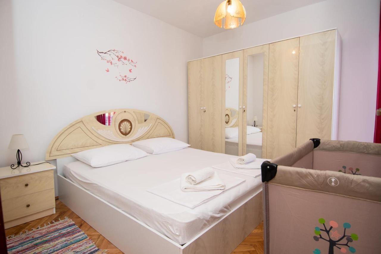 Apartmani Ivana 2 Kaštela 外观 照片