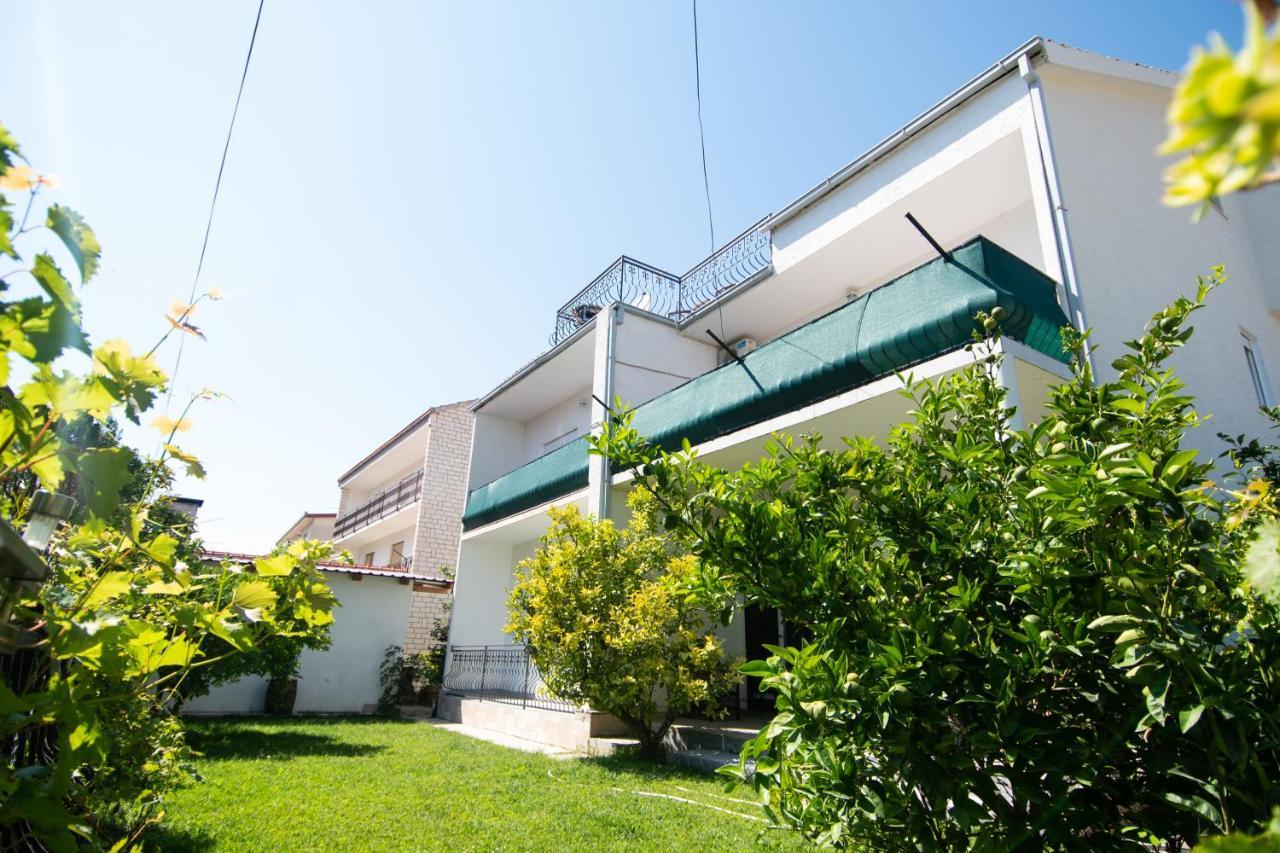 Apartmani Ivana 2 Kaštela 外观 照片