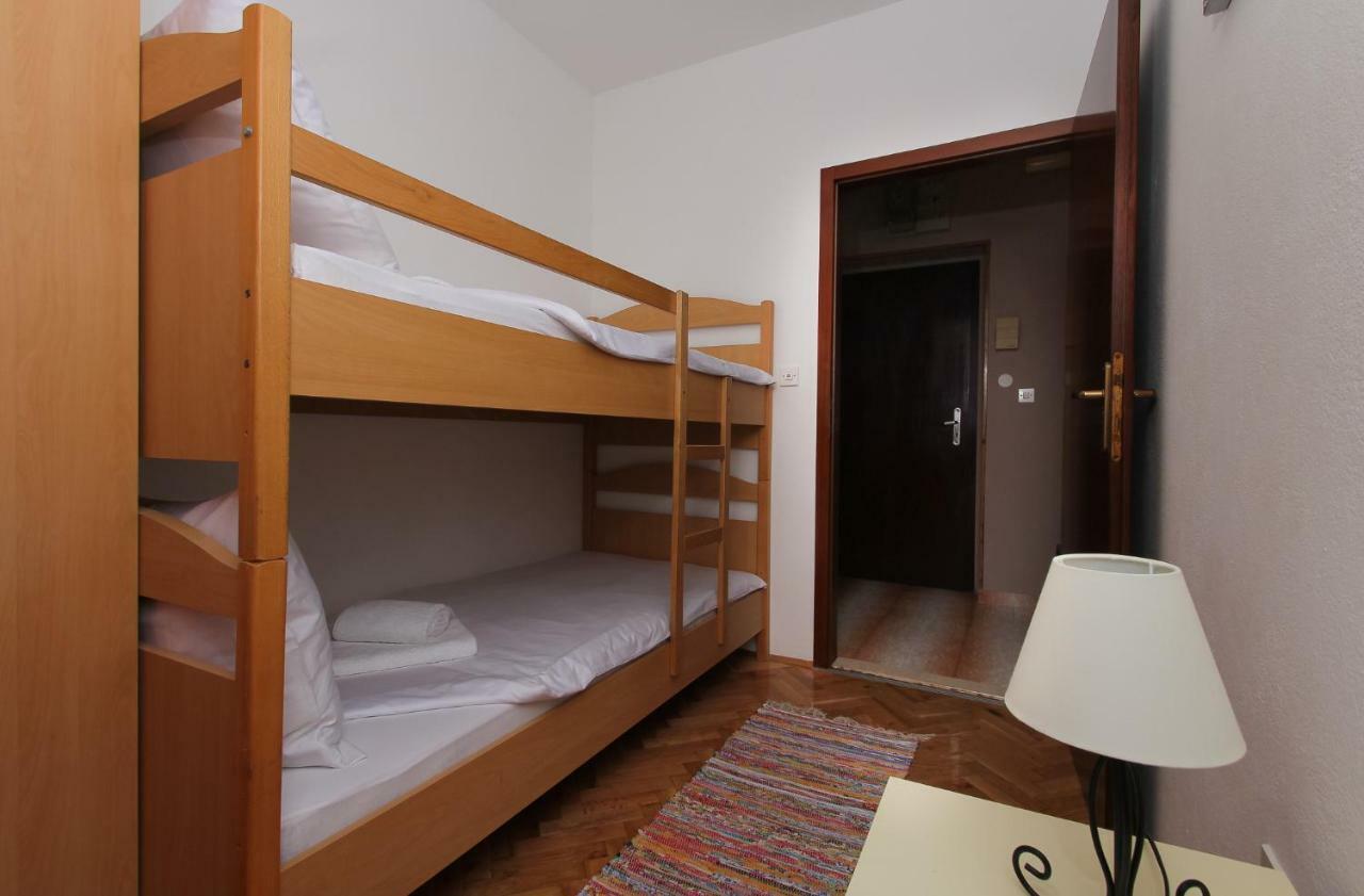 Apartmani Ivana 2 Kaštela 外观 照片